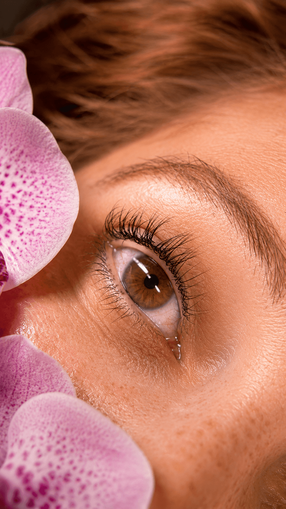Extensions cils avec orchidées